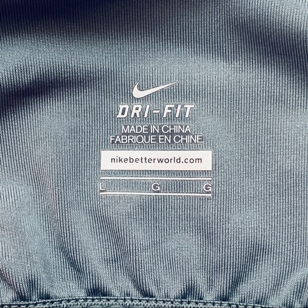 Nike Tank with Built in Shelf Bra - Picture 8 of 8